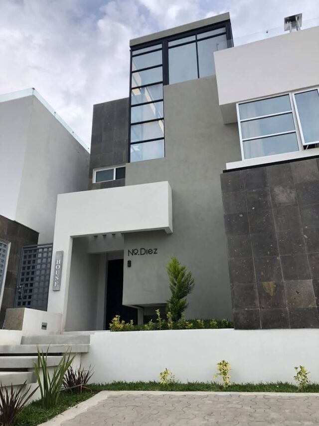 For sale- Your Baja Coastal Escape Awaits! Welcome to this stunning 3-bedroom, 2.5-bath home in the heart of midtown Rosarito 

https://bajamxliving.com/homes-for-sale-details/10-AMARALTA-LA-CASCADA-PLAYAS-DE-ROSARITO-BC-22710/MX26013485M/667/

#bajamxliving #rosaritobeachrealestate #rosaritorealestate #BAJA #bajaliving #darrellgraham #oceanview #RosaritoBeach #Baja #Mexico #RealEstate #fabydelgado #amaralta
